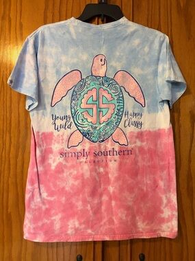 Simply Southern turtle Tye dye shirt size medium